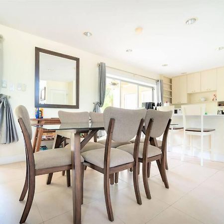 Island House # 9 Appartement Driftwood Village Buitenkant foto