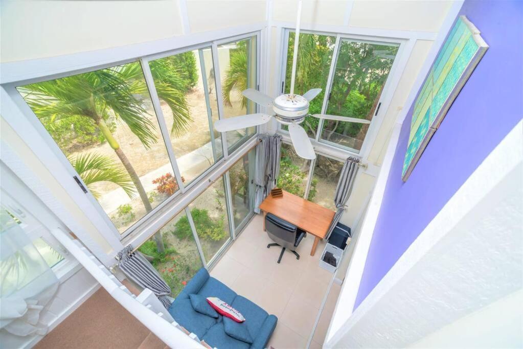 Island House # 9 Appartement Driftwood Village Buitenkant foto
