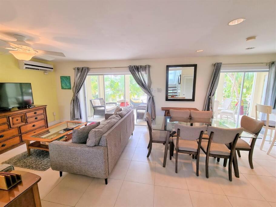 Island House # 9 Appartement Driftwood Village Buitenkant foto